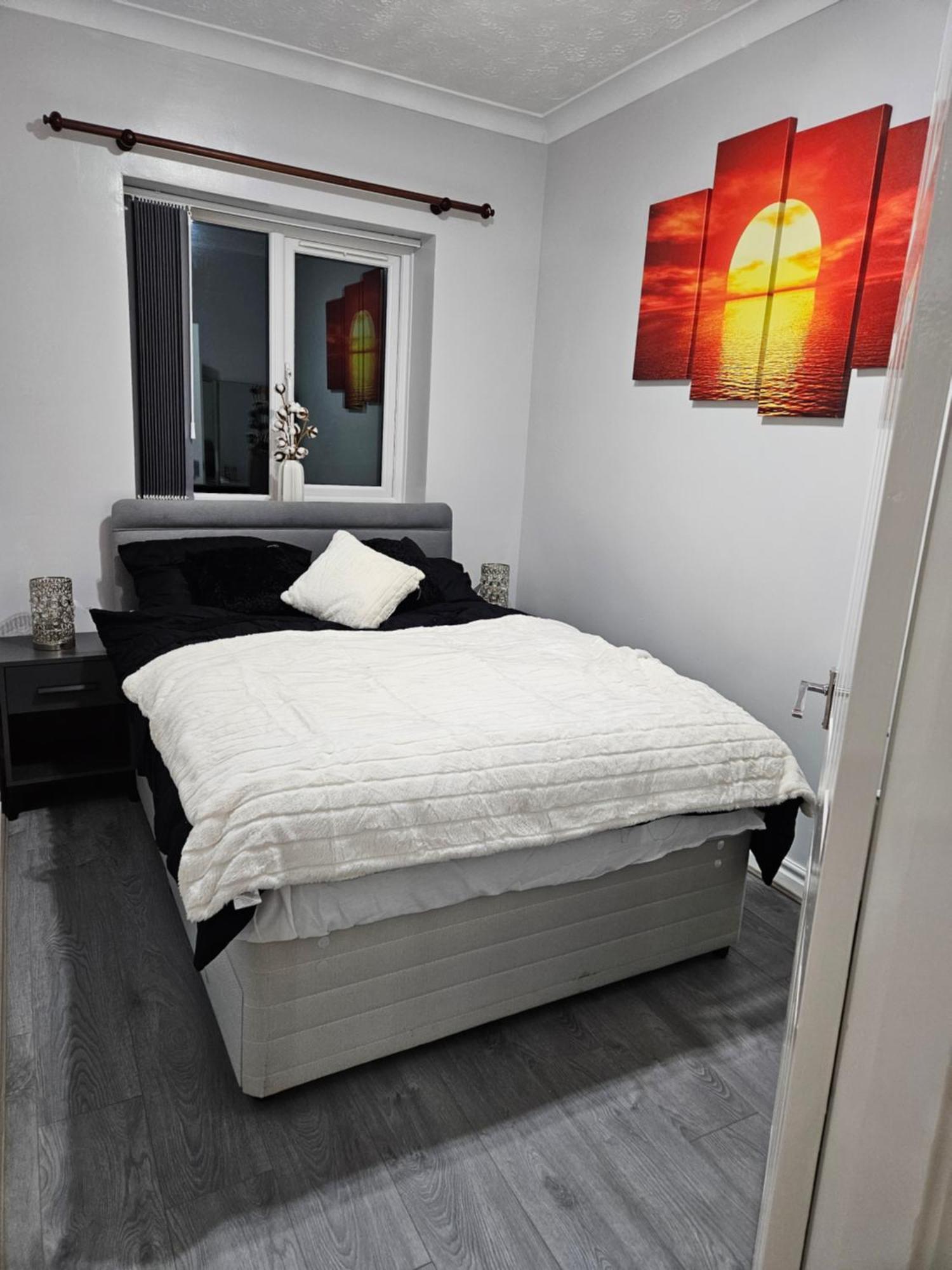 Holiday home Lister Park Bradford 2bed Detached House Parking Cinema Screen Games