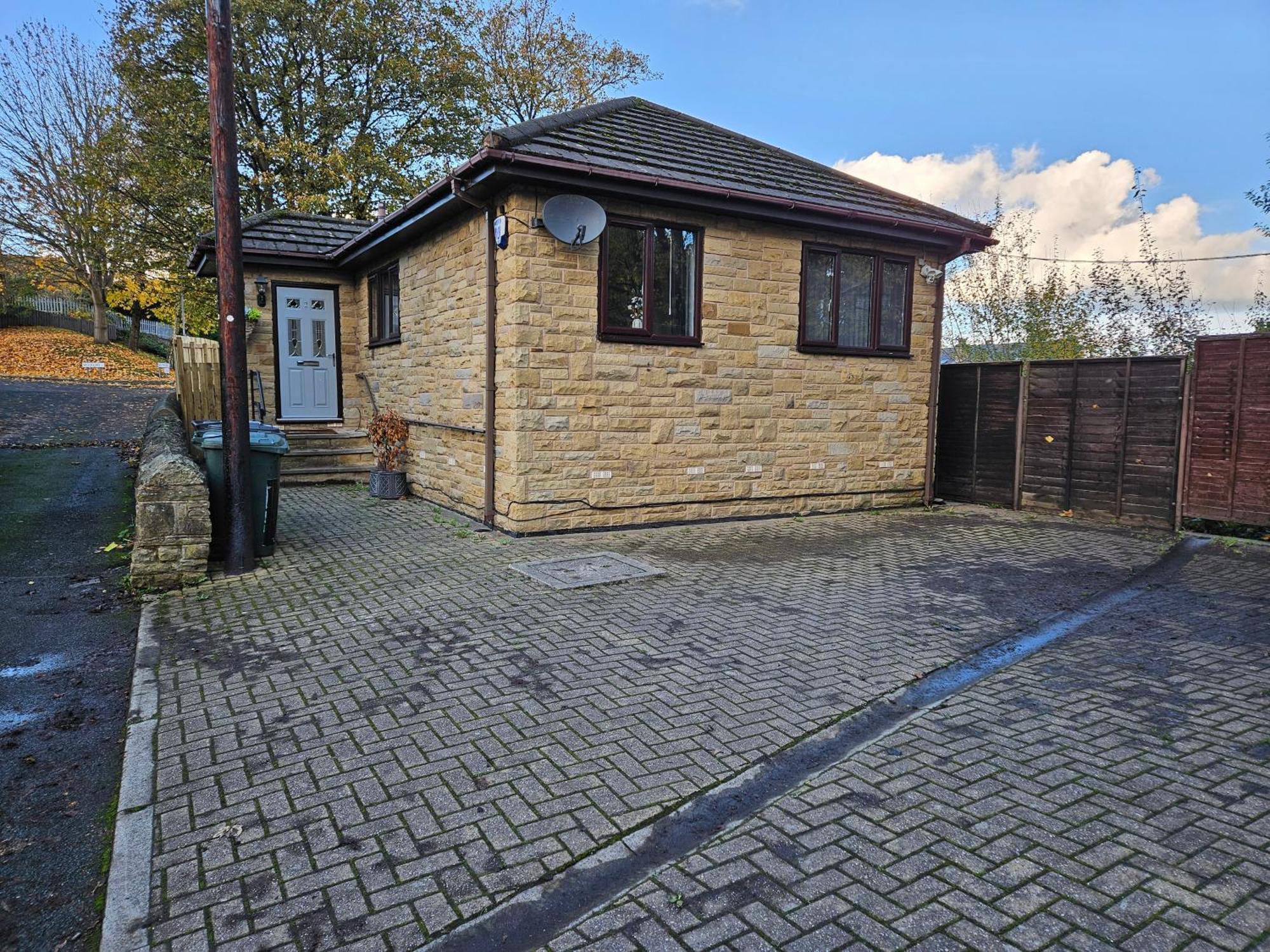 Holiday home Lister Park Bradford 2bed Detached House Parking Cinema Screen Games
